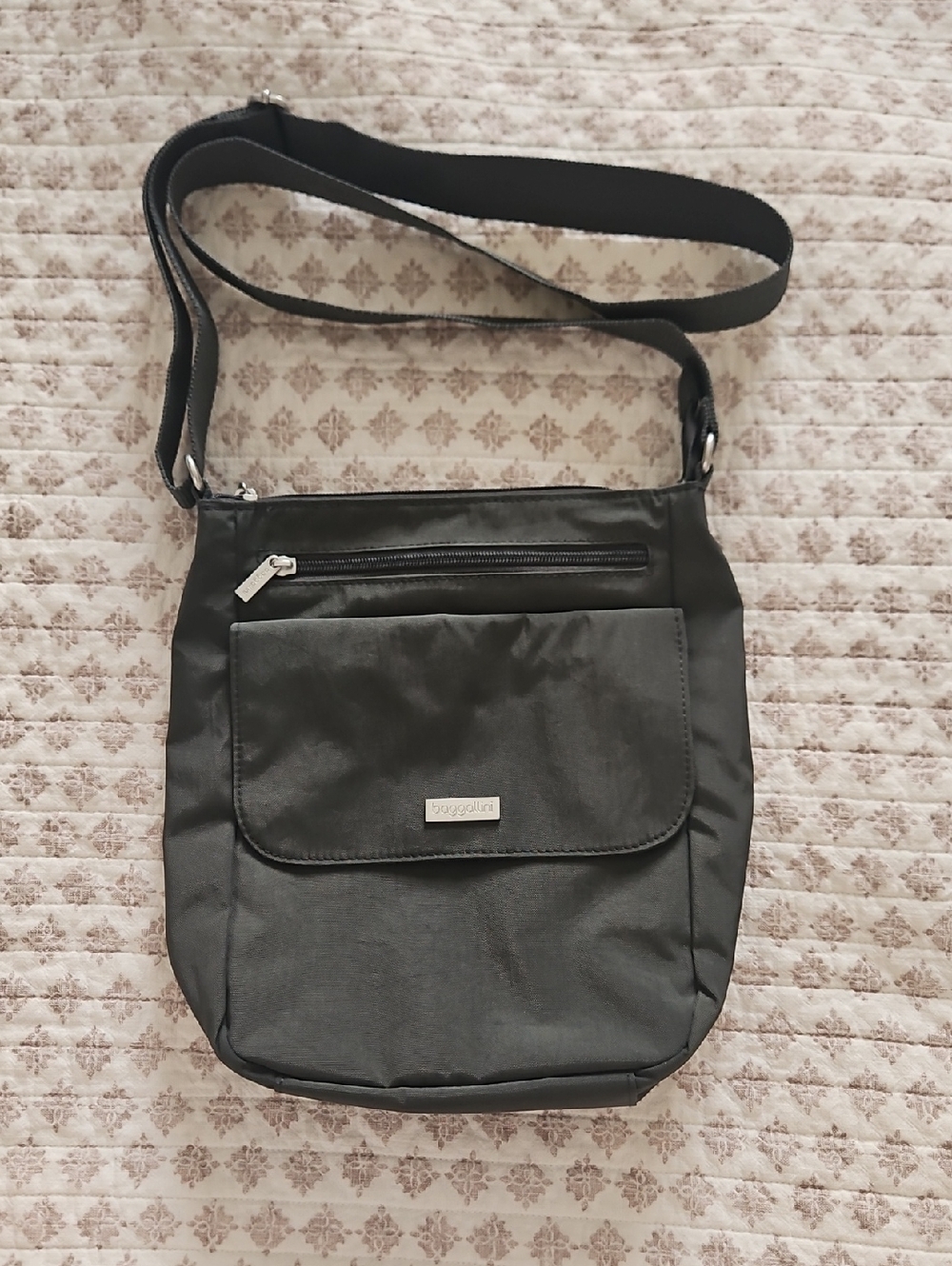 Baggallini Charcoal Crossbody Bag